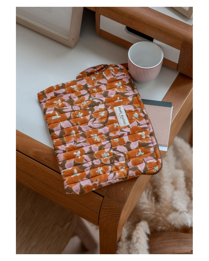 POCHETTE PLATE POSY CANNELLE
